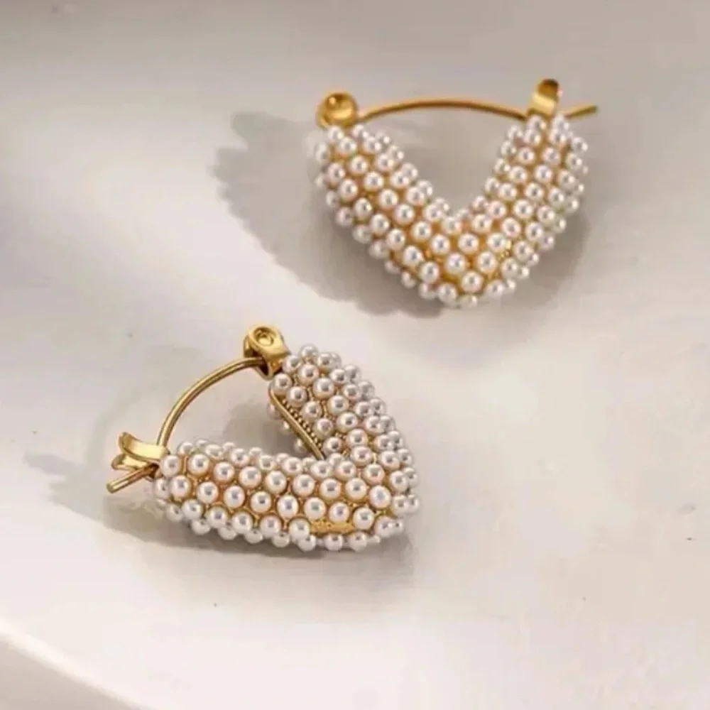 Anthropologie Penelope Heart Pearl Earrings - Picture 7 of 7